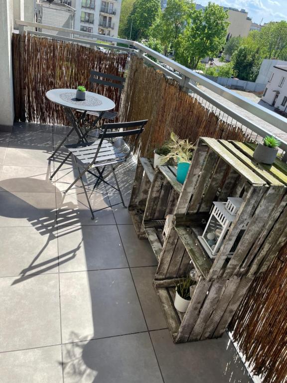 Balkón alebo terasa v ubytovaní Apartament Solna 80 - Centrum Miasta z podziemnym garażem