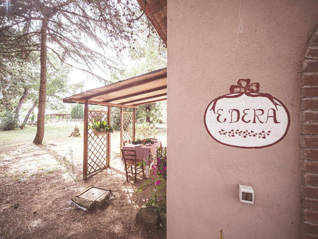 Relais Casale Il Poggetto - EDERA by Zoom In Earth