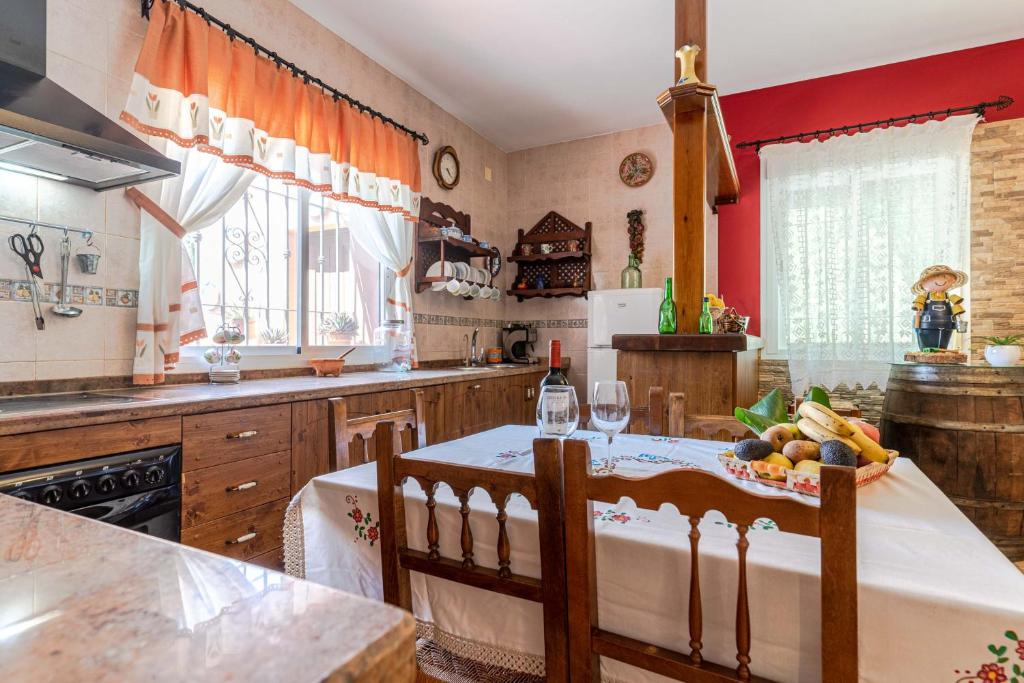 Kuchyň nebo kuchyňský kout v ubytování Casa Rural Cortijo Rizao