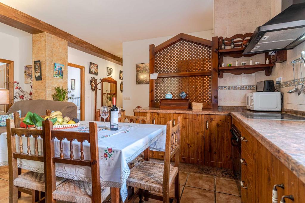 Kuchyň nebo kuchyňský kout v ubytování Casa Rural Cortijo Rizao