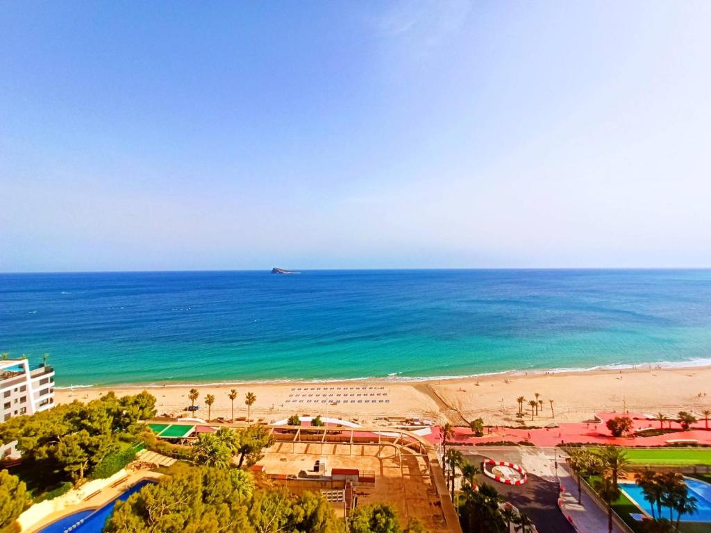 Vistas al Mar Poniente Beach