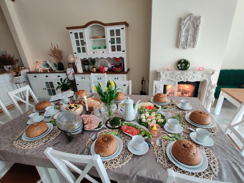Jedlo v ubytovaní bed & breakfast alebo blízkom okolí