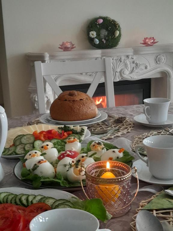 Jedlo v ubytovaní bed & breakfast alebo blízkom okolí