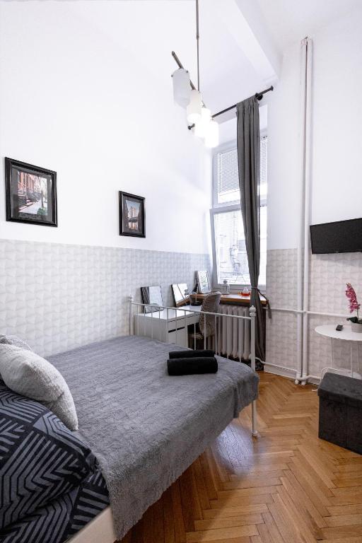 ClickTheFlat Warsaw Philharmonic Apart Rooms - Double Room With Shared Bathroom