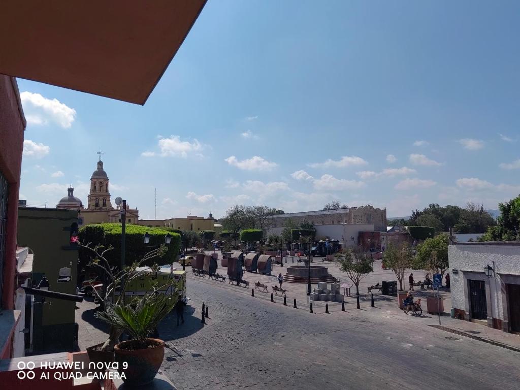 a view of a street in a city at Lolita & Enri, la mejor ubicación y vista en el Centro de Querétaro in Querétaro
