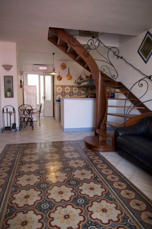 Fotografia z galérie ubytovania Appartamento Casa Tonina v destinácii Carloforte