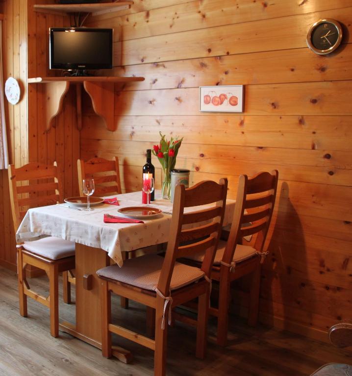 TV a/nebo společenská místnost v ubytování Haus Bel-Air