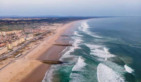 Fotografie z fotogalerie ubytování Margem Sul rooms v destinaci Caparica
