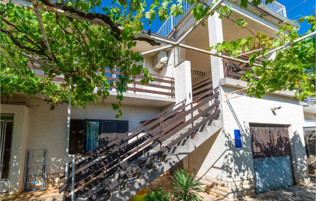 Budova, kde se apartmán nachází