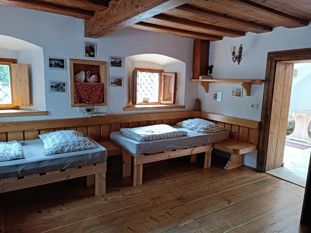 Postel nebo postele na pokoji v ubytování Pr Močnk