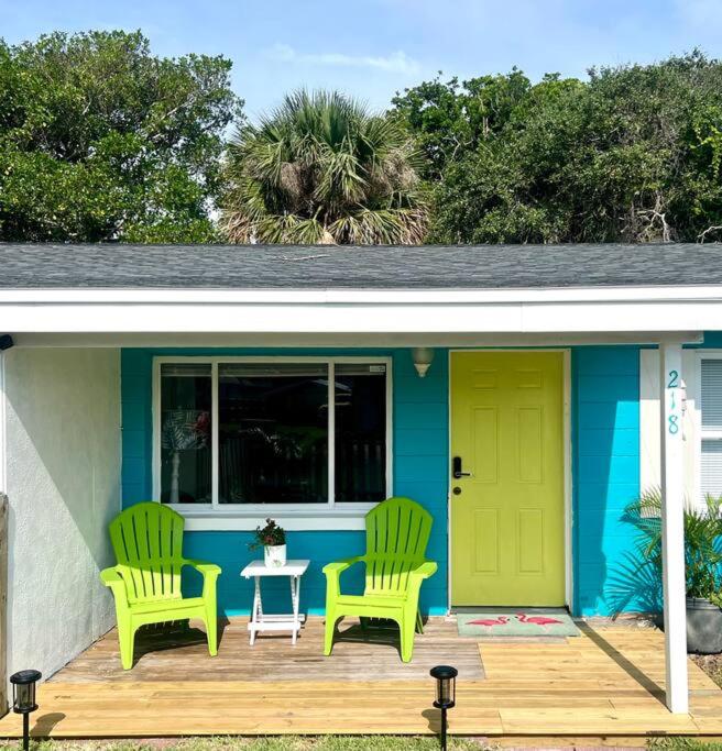 Palm Paradise in downtown Cocoa Beach, Cocoa Beach (updated prices 2024)