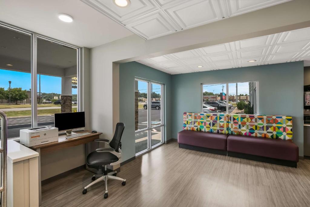 SureStay Plus Hotel by Best Western Sevierville photo