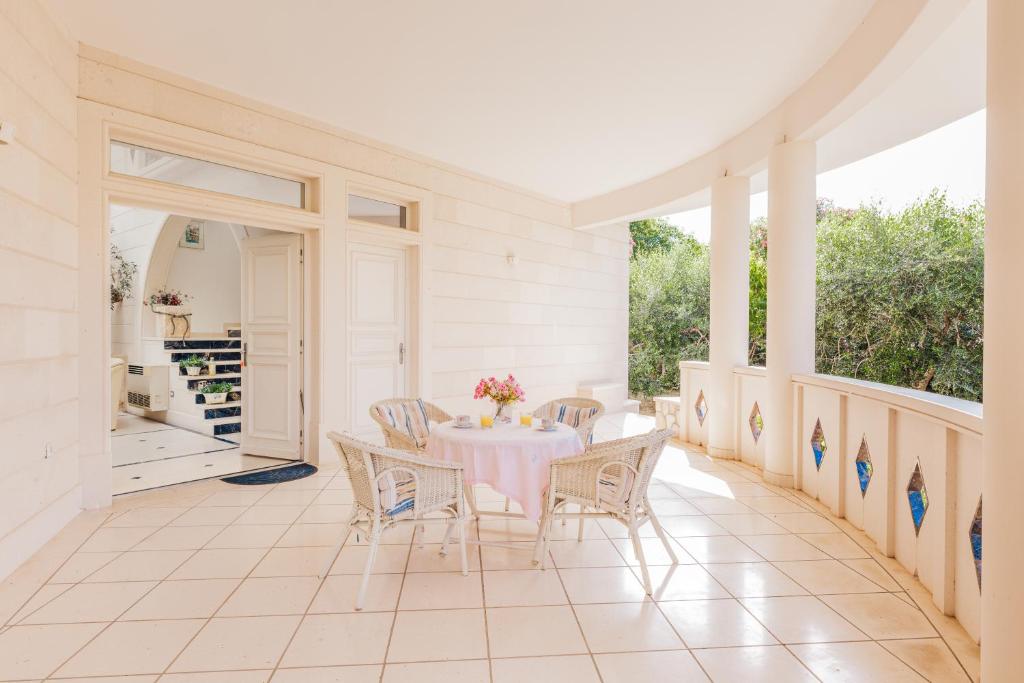 Rõdu või terrass majutusasutuses Villa Atrium