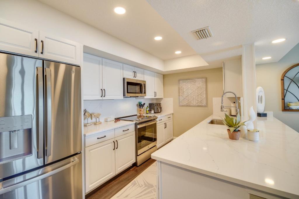 Oceanfront Satellite Beach Condo with Balcony, Views, Satellite Beach (updated prices 2024)