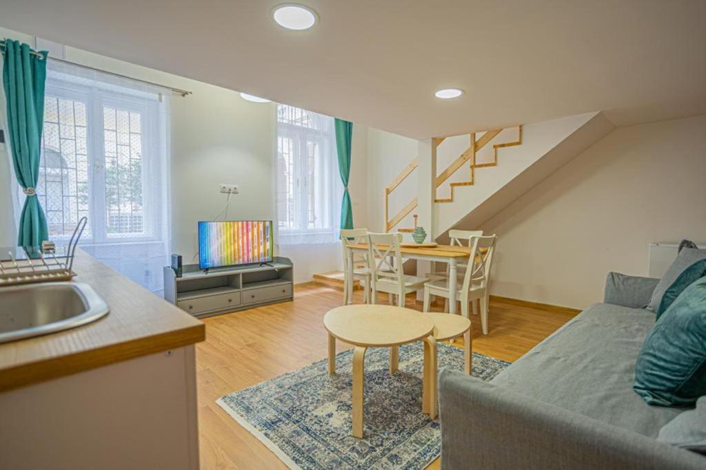 Boutique apartment in Akacfa street 1072 Budapest, 41 Akácfa utca kép - 1
