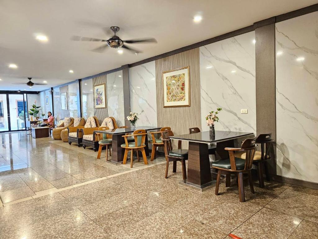 Dynasty Inn - Resim 11