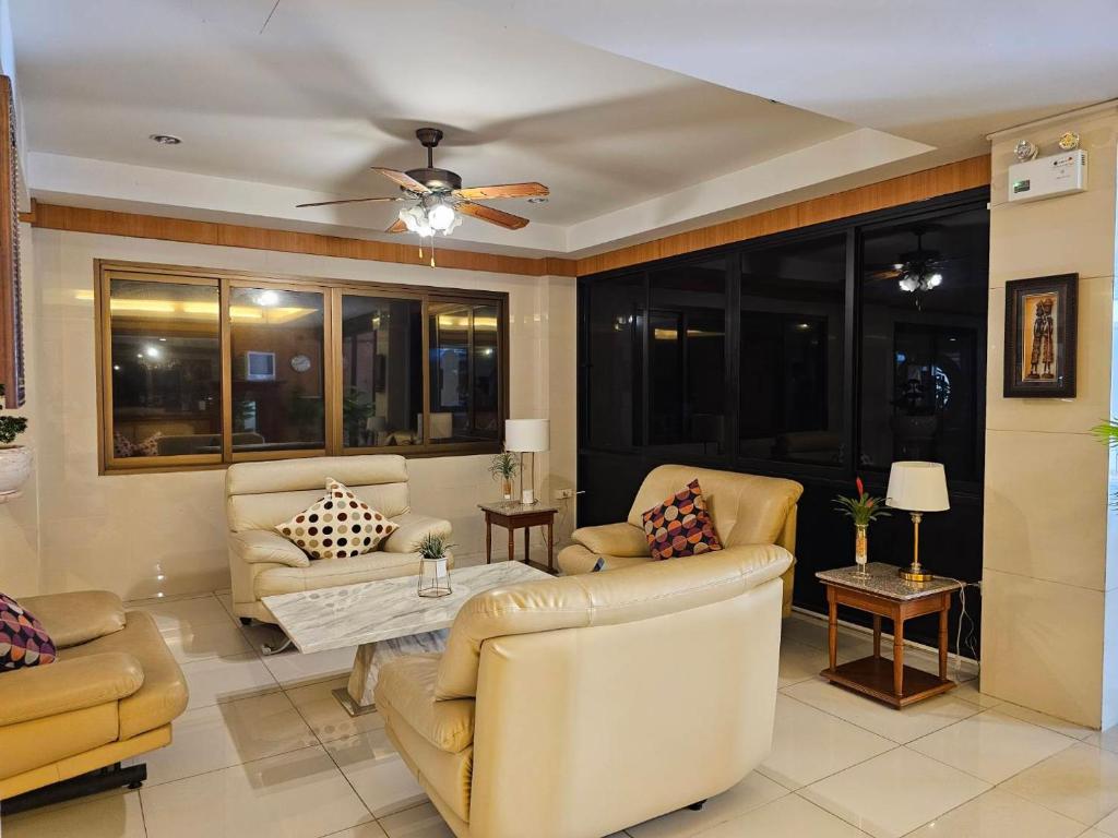 Dynasty Inn - Resim 13