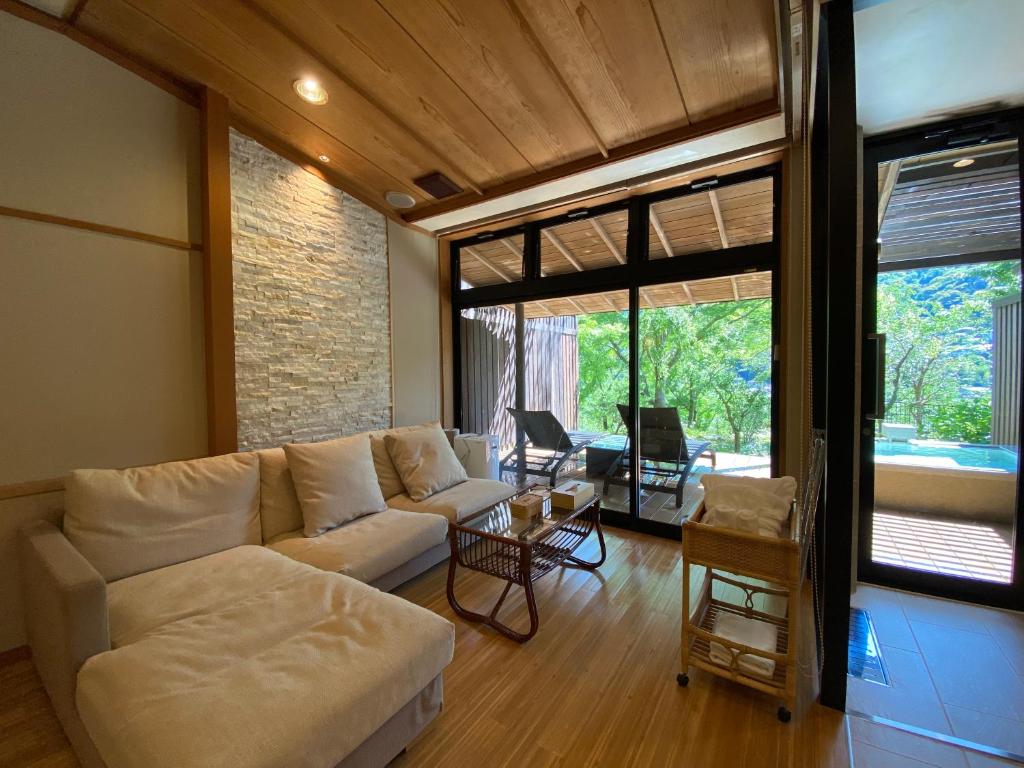 Posezení v ubytování Kaiseki Ryokan Ashikari