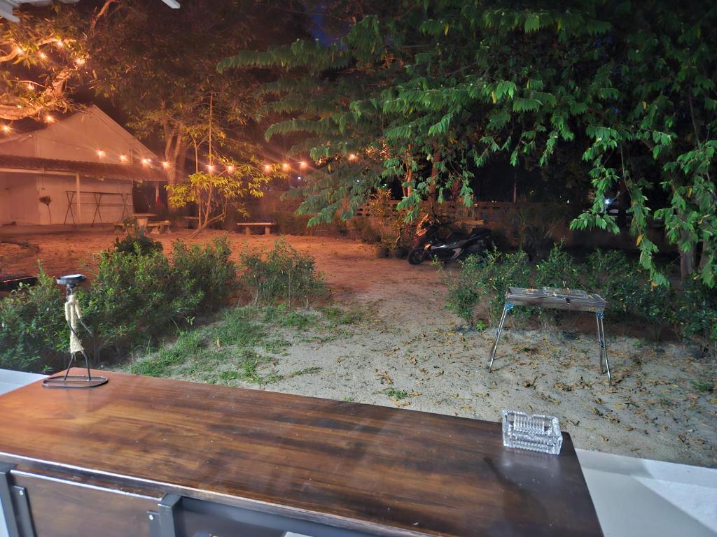 Κήπος έξω από το Village Home, 1br+1lr
