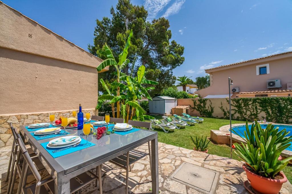 Bazén v ubytovaní Ideal Property Mallorca - Rosas 28 alebo v jeho blízkosti