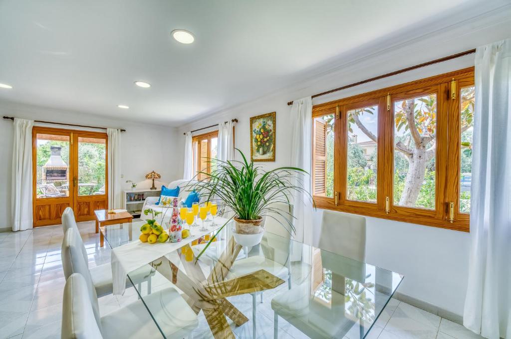 Posedenie v ubytovaní Ideal Property Mallorca - Rosas 28