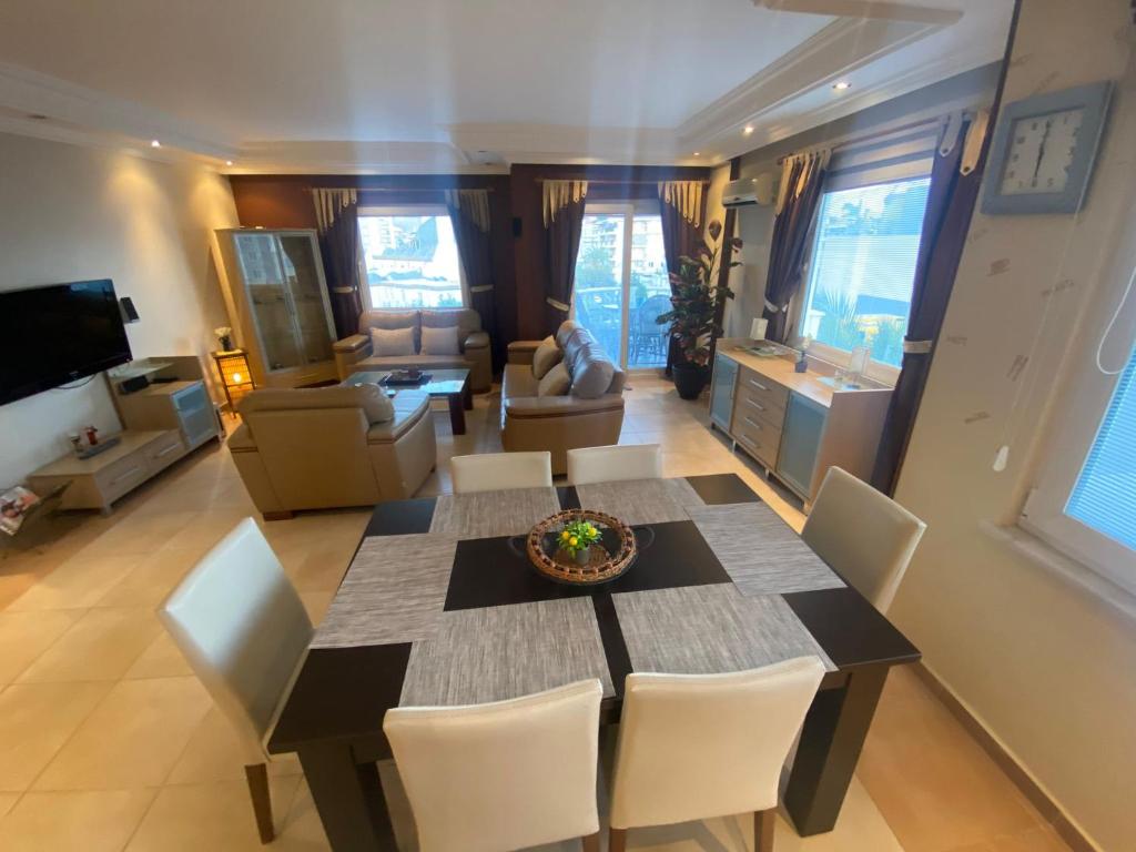 Great spacious apartment near Alanyum!