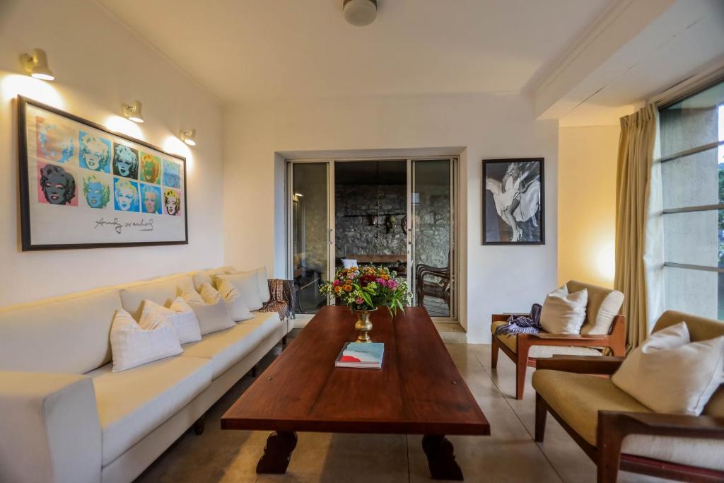 Posezení v ubytování Margossa Residence Kandy