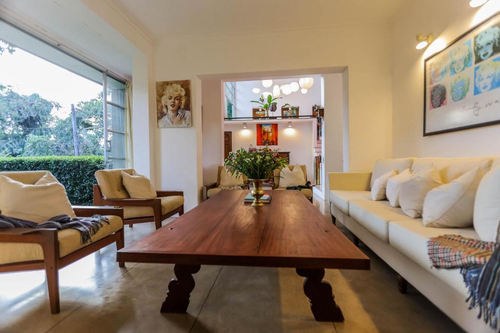 Posezení v ubytování Margossa Residence Kandy