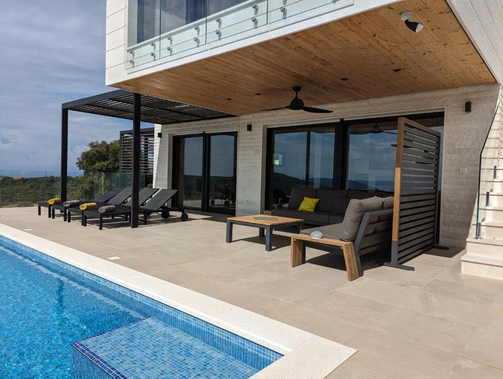 Bazén v ubytovaní Villa Vinisce View alebo v jeho blízkosti