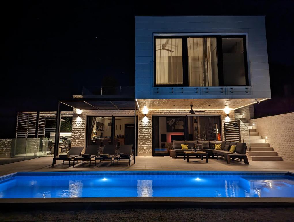 Bazén v ubytovaní Villa Vinisce View alebo v jeho blízkosti