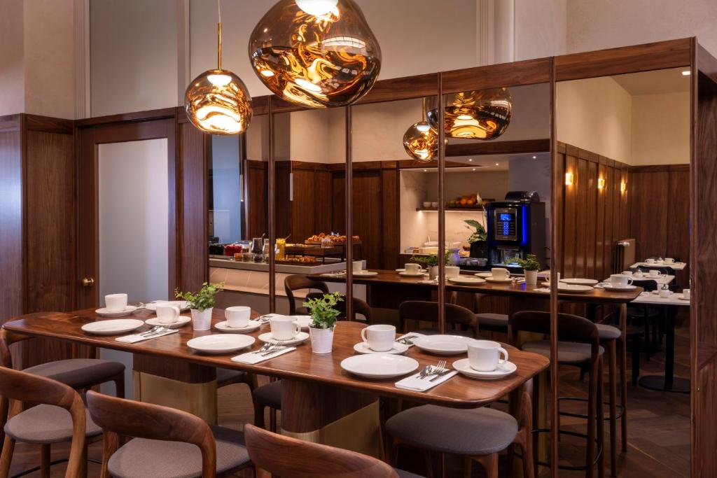 Restaurace v ubytování Hôtel Gutenberg