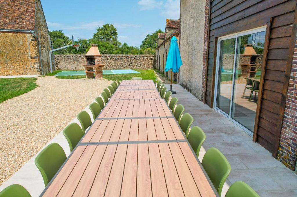 Fotografia z galérie ubytovania So Villa La Girardiere 28 - Heated pool - Basket - Jacuzzi - 2h Paris - 30 beds v destinácii La Loupe