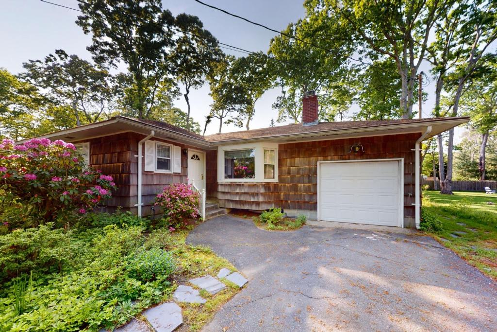 The Endless Summer Cottage, Cutchogue (updated prices 2024)