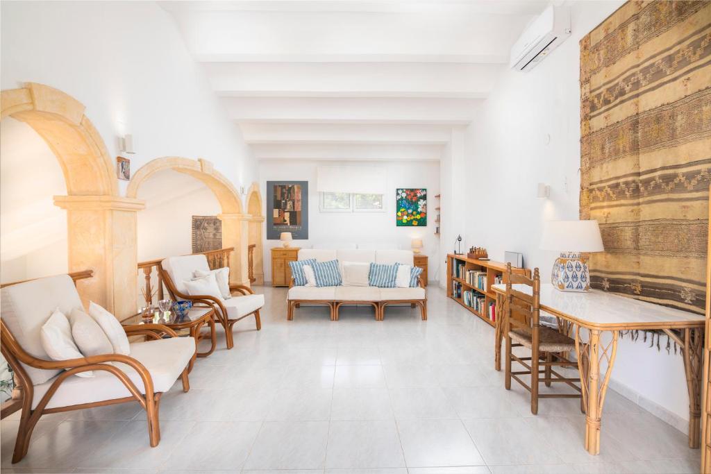 Book It Las Rotas First Line, Denia – Updated 2023 Prices