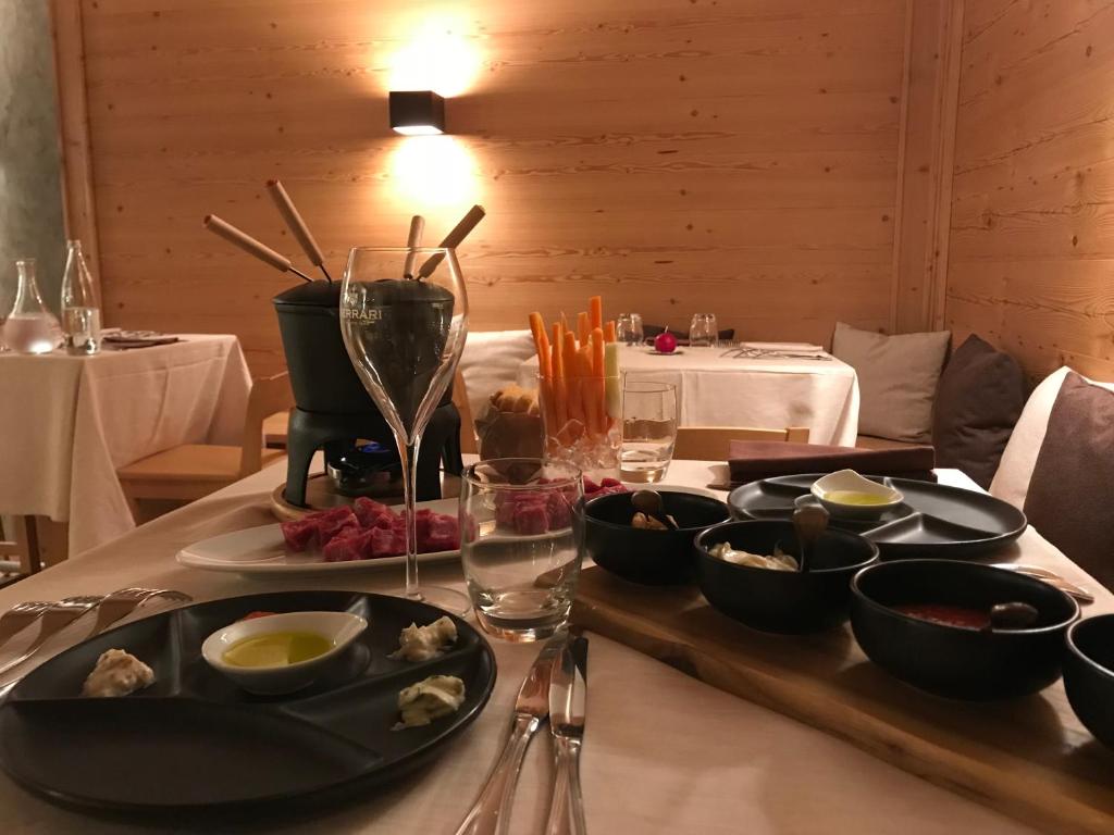 Jídlo v hotelu nebo okolí