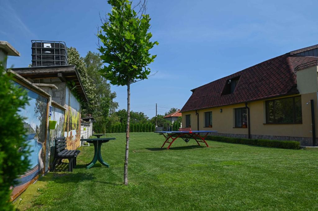 Zahrada ubytování Guest House ERIDA