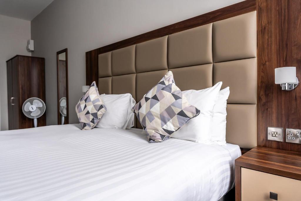 Trafford Hall Hotel Manchester, Trademark Collection by Wyndham