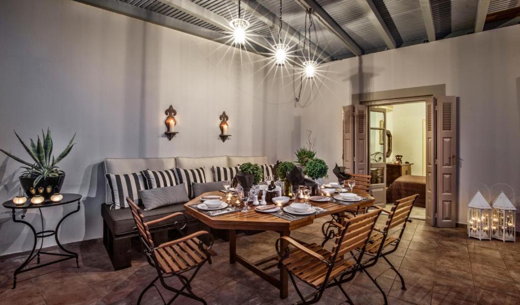 Εστιατόριο ή άλλο μέρος για φαγητό στο Stunning Eco stay Villa in Epidavros -Akros Estate