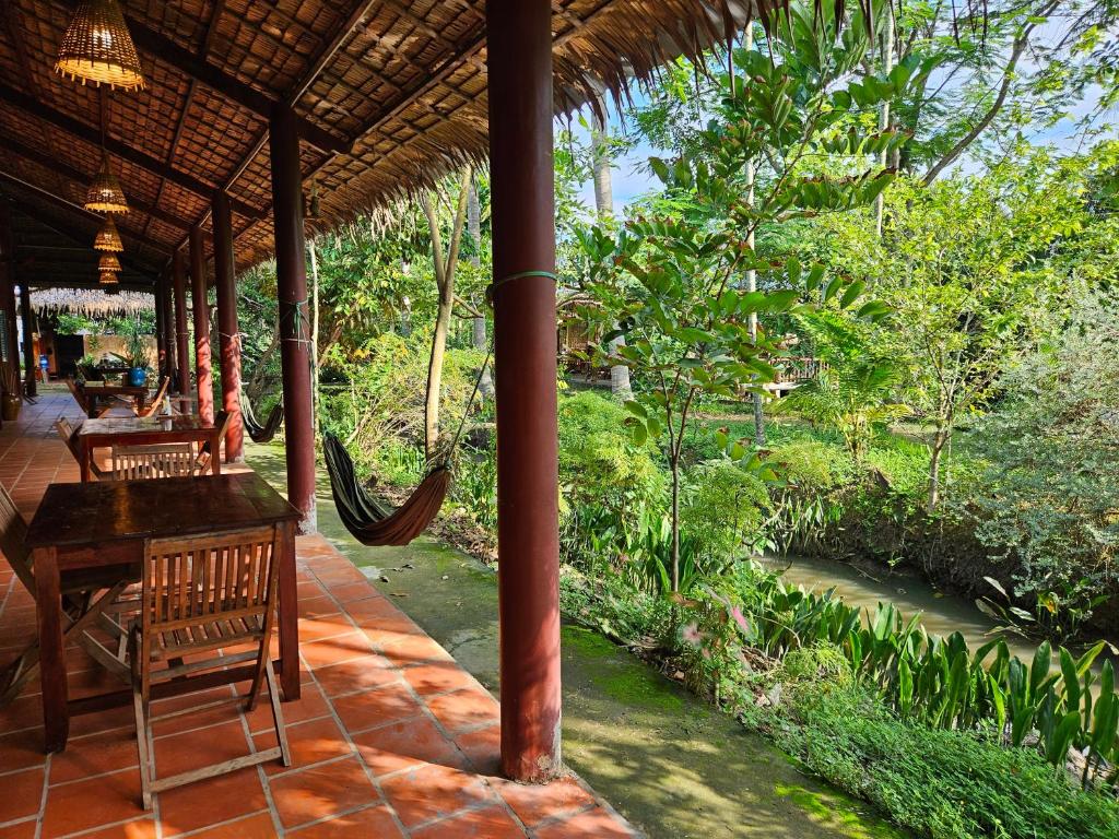 Ba Danh Homestay & Kitchen - Ben Tre Mekong - 8
