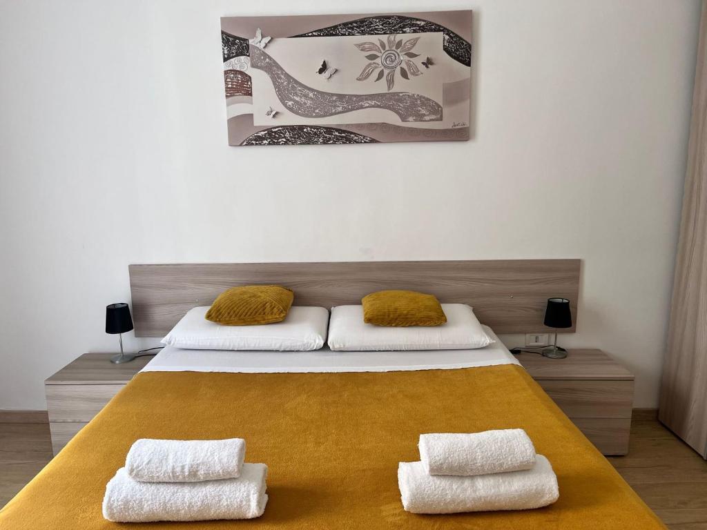GL Sun Palace - Two Bedrooms With Balcony
