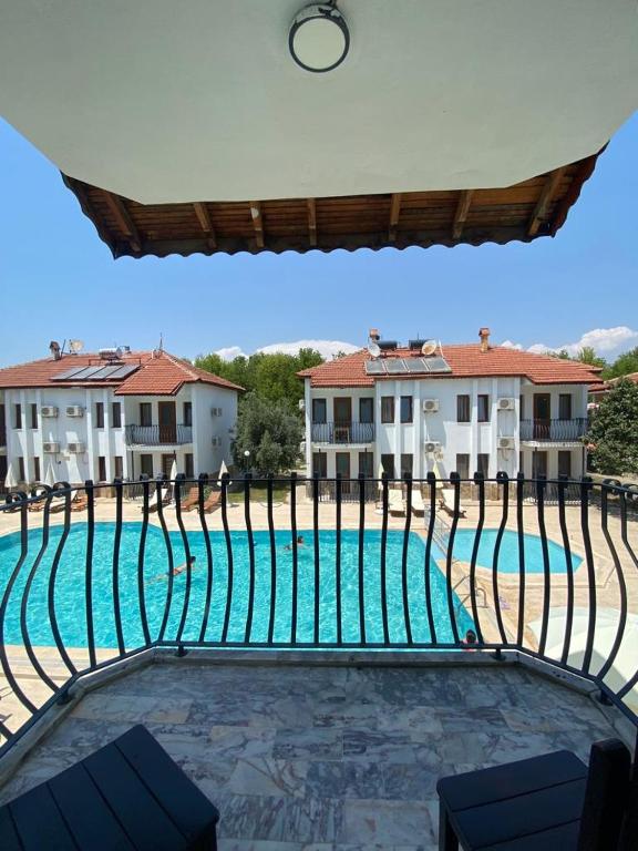 Bazén v ubytování Kilim Hotel & Apart nebo v jeho okolí