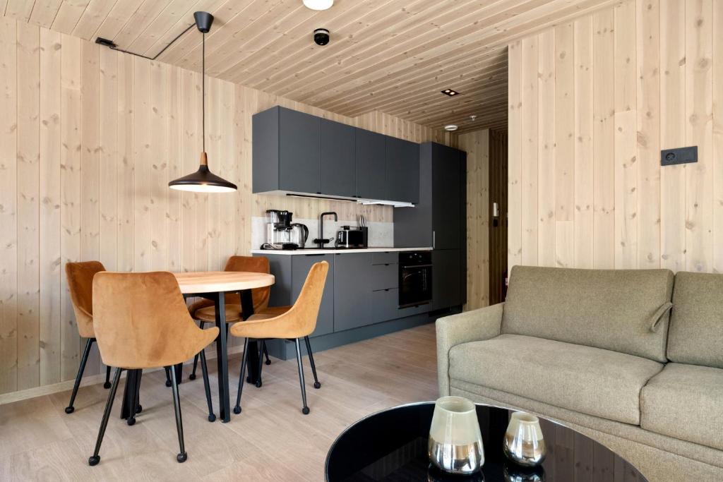 Wangen Apartments by Fjord Resort, Aurland (updated prices 2025) - Fjord Apartments With Wooden Accents
