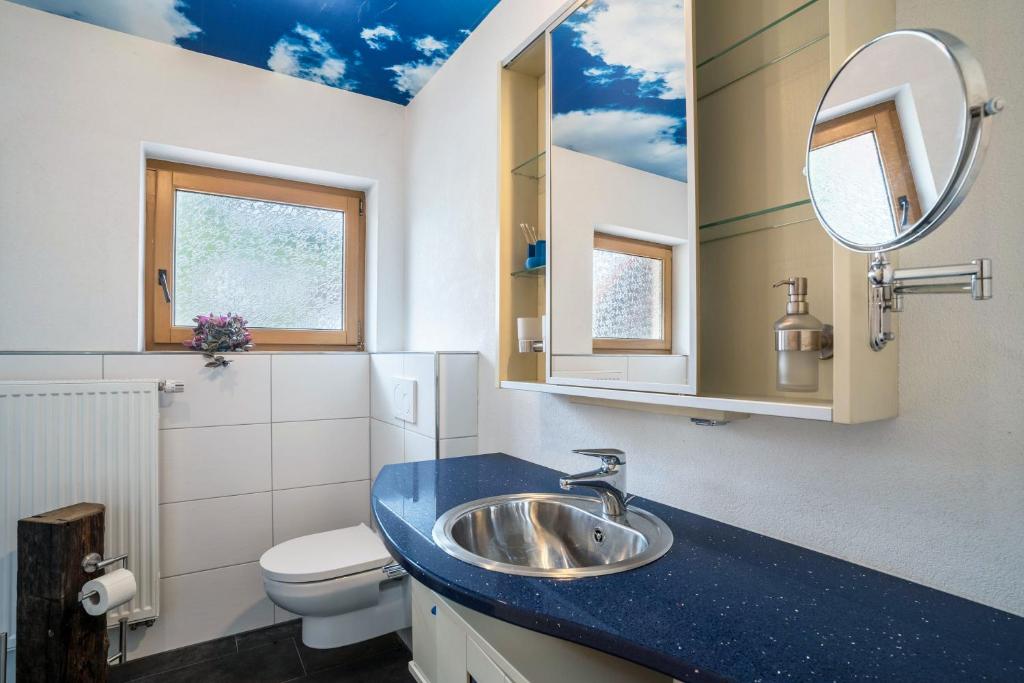 Vannituba majutusasutuses Im Rodeck Nest