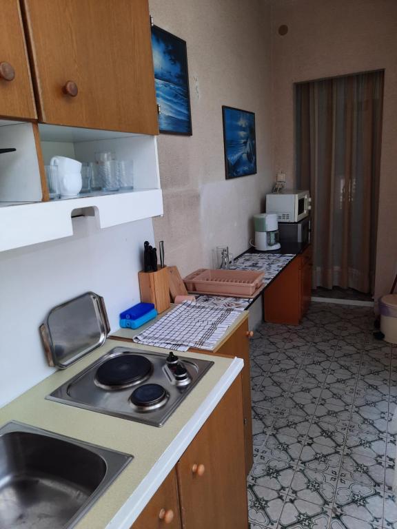 Kuchyň nebo kuchyňský kout v ubytování Sobe Centar Baška Voda