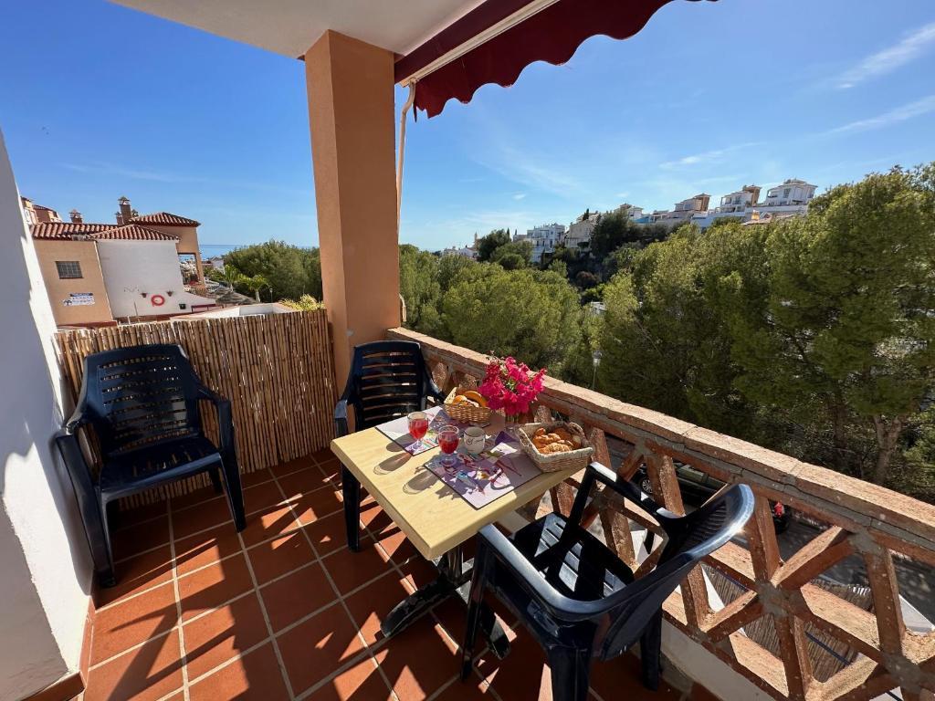 Balkón nebo terasa v ubytování Spacious family villa Aljamar 8a