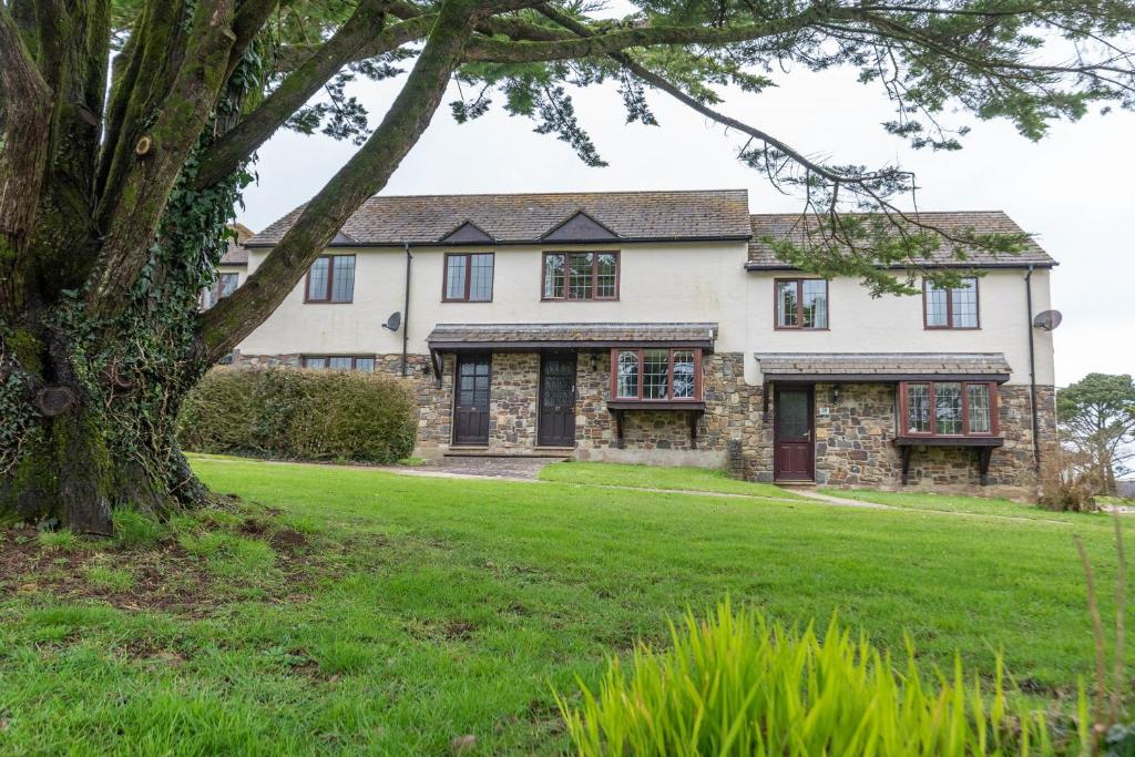 Haven Cottage, (updated prices 2024)