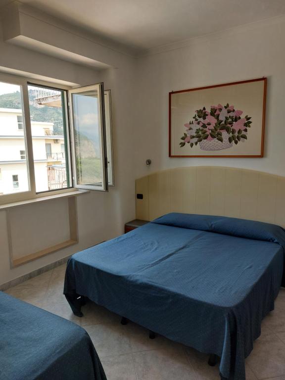 Postel nebo postele na pokoji v ubytování Hotel Klein Wien
