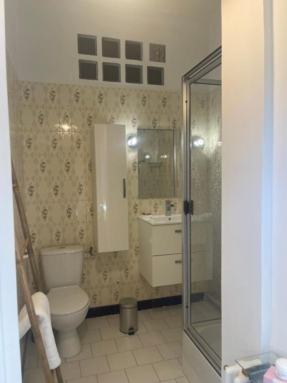 Le Château de Leugny - Chambre Double De Luxe Avec Douche