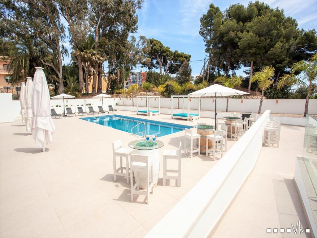 Bazén v ubytování VH Costa Blanca - APARTAMENTO MARTA BEACH 2 nebo v jeho okolí