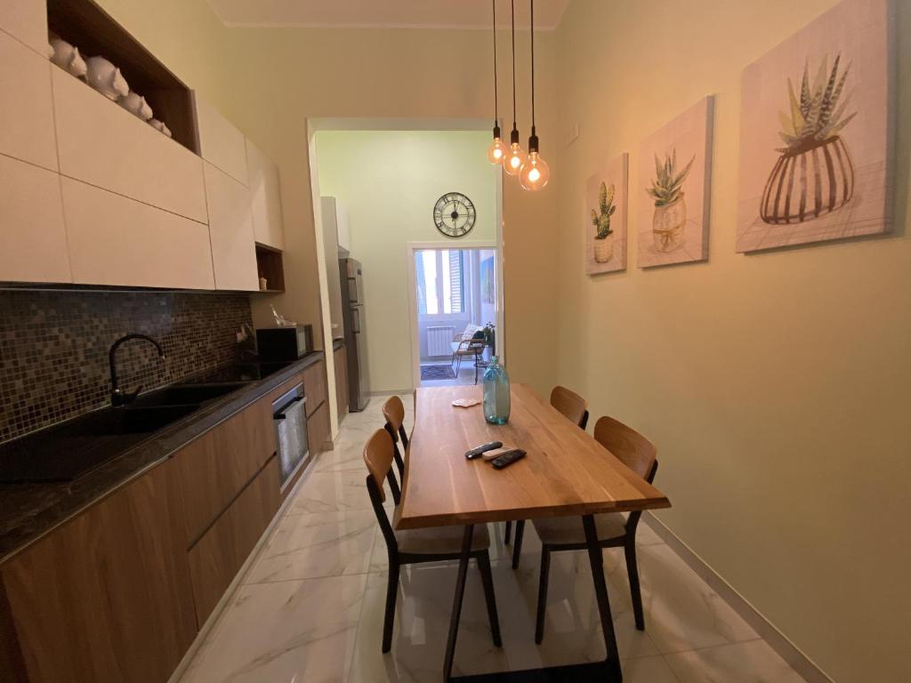 Kuchnia lub aneks kuchenny w obiekcie La Fitolacca B&B